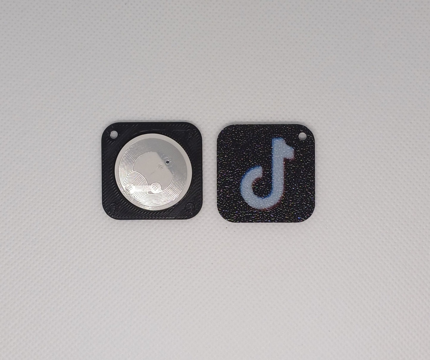 Llavero Instagram o TikTok con tecnología NFC